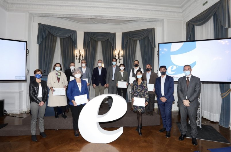 Isabel Aguirrezabala, Carmen Mijangos, Elena Moreno, José Luis de la Cuesta, Garikoitz Aristegi, Markel Olano, Eneko Goia, Isabel Alvarez Lopez, Ander Urrutikoetxea, Gema Varona, Antonio Alegre, David Mecereyes e Iker Goikoetxea